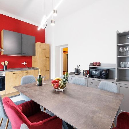 New Shalalaliving Vienna Spacious Home For Family & Friends Екстериор снимка